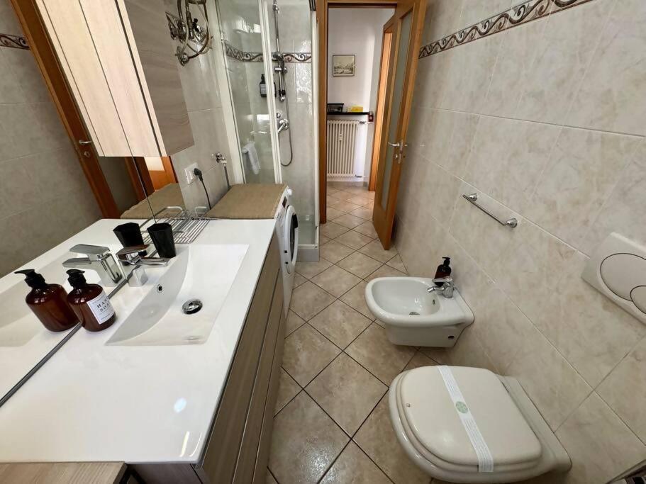 Apartament Ilaria House Como Zewnętrze zdjęcie