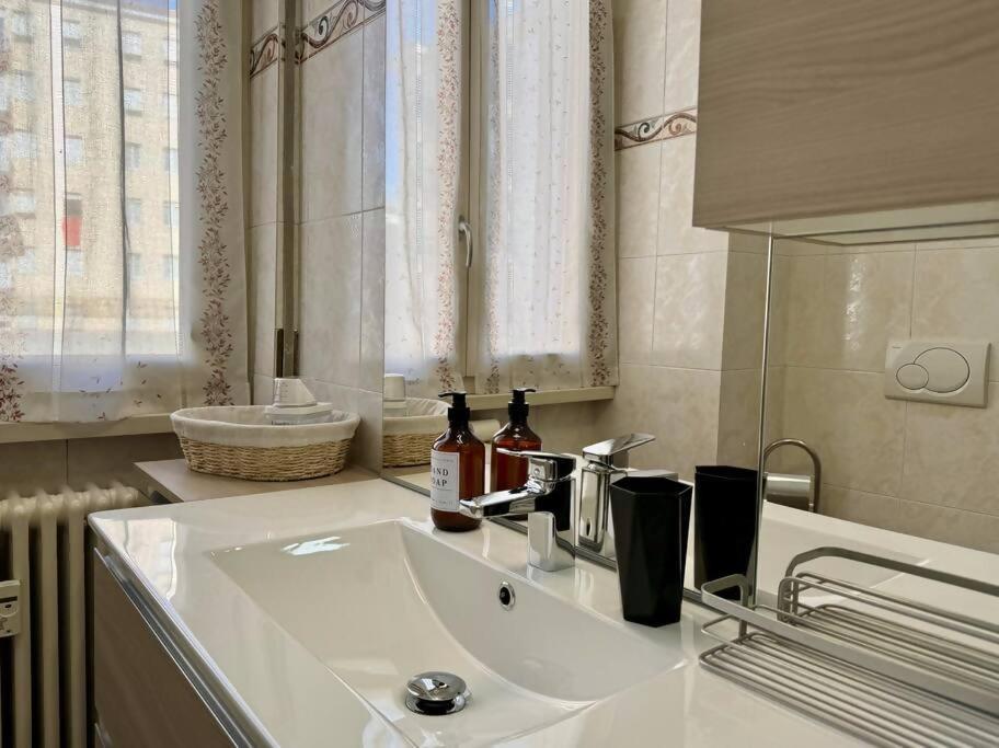 Apartament Ilaria House Como Zewnętrze zdjęcie