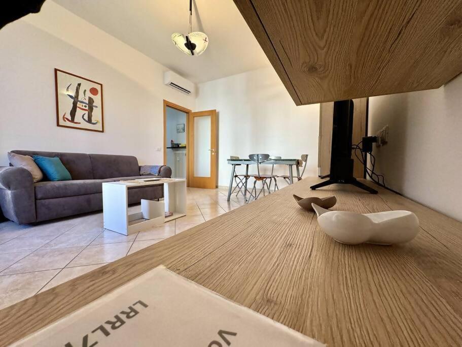 Apartament Ilaria House Como Zewnętrze zdjęcie